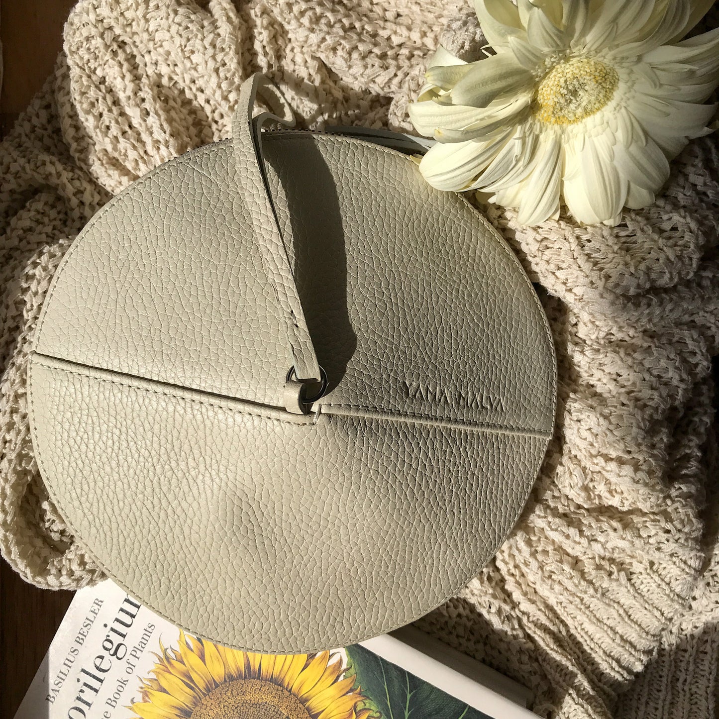 Clutch Beatrix beige