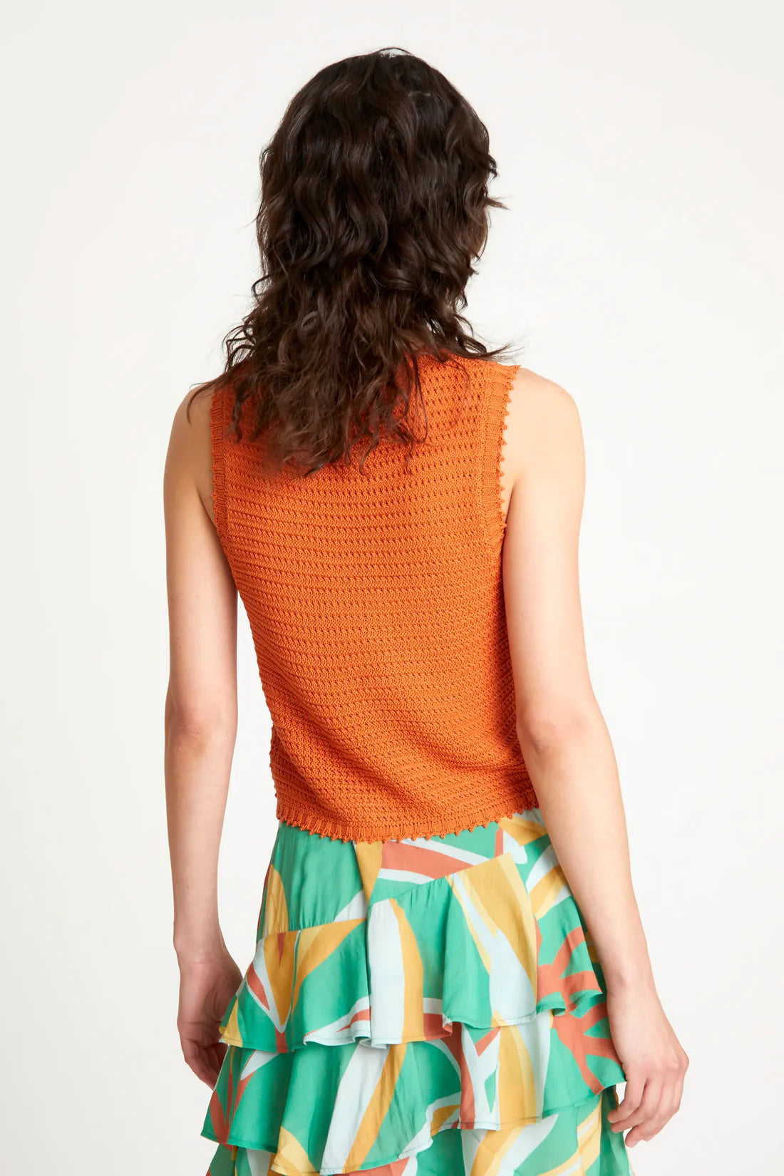 Top de punto calado naranja