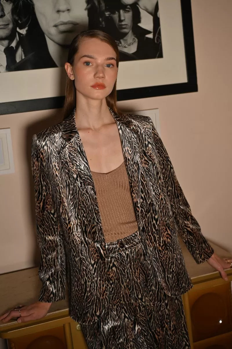 Blazer de manga larga con estampado animal - Molly Bracken