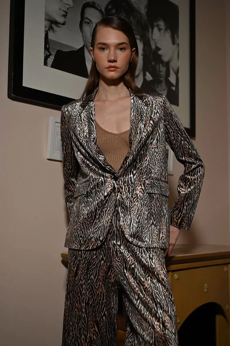 Blazer de manga larga con estampado animal - Molly Bracken